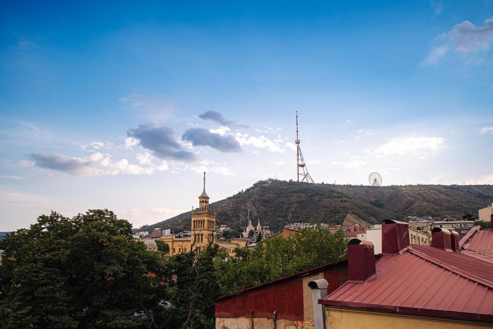 Hotel Day Inn Tbilisi Exterior photo