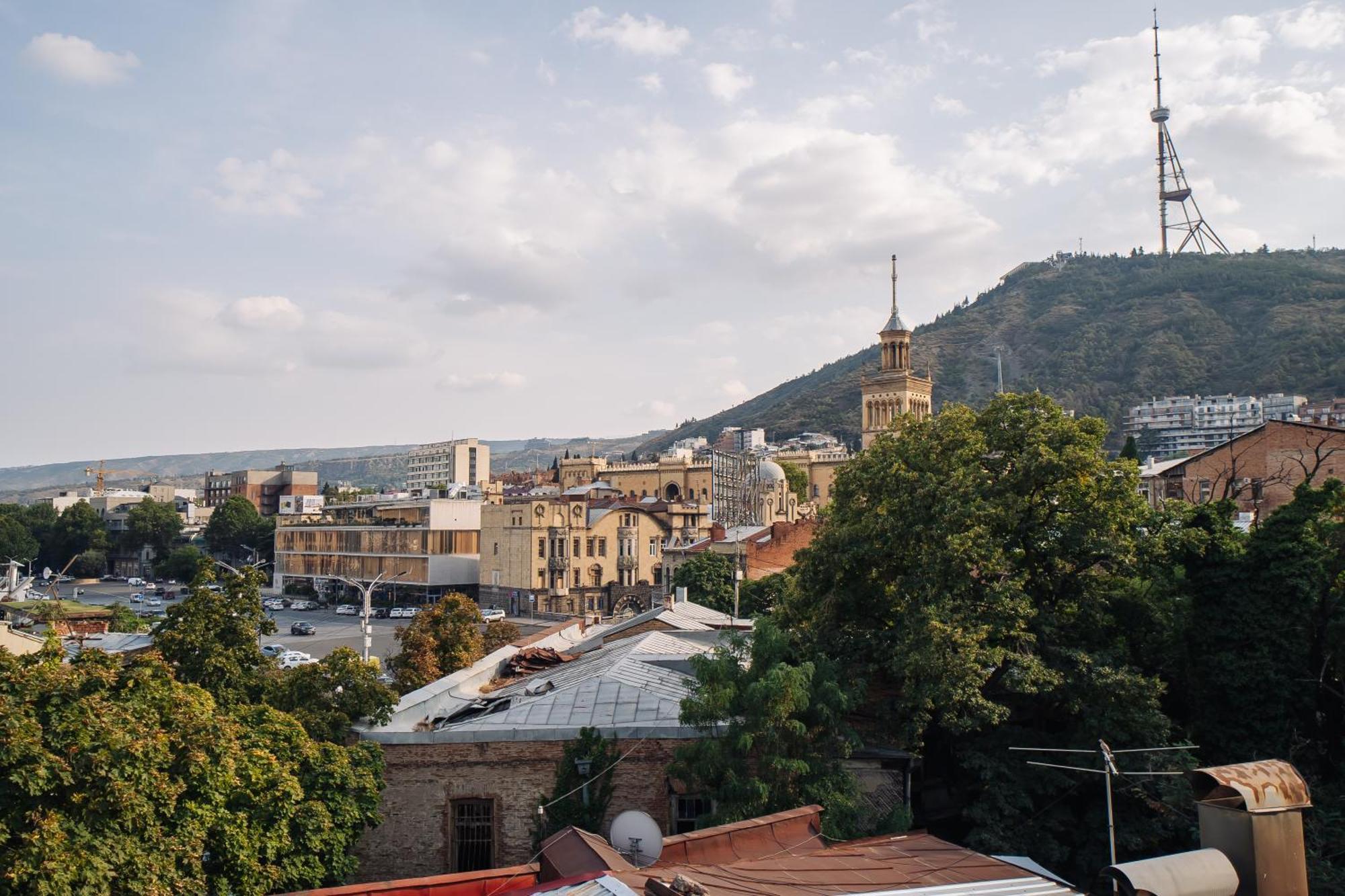 Hotel Day Inn Tbilisi Exterior photo